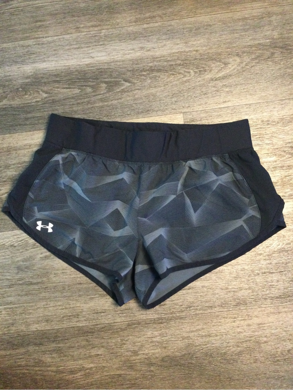 Under Armour Women’s Black Gray Geometric Athletic Shorts